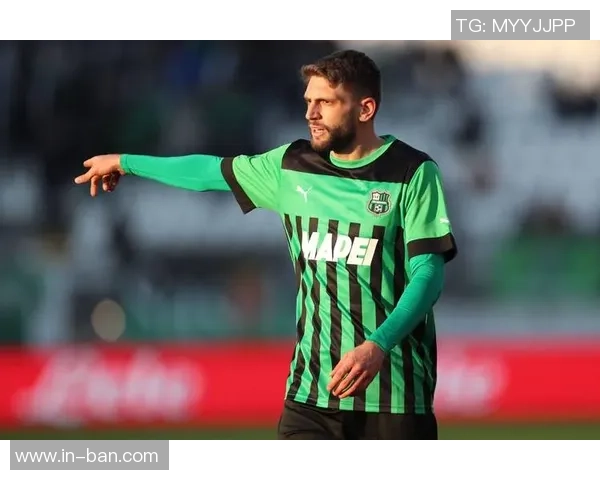 带索的足球明星们如何在赛场上展现独特魅力与风采